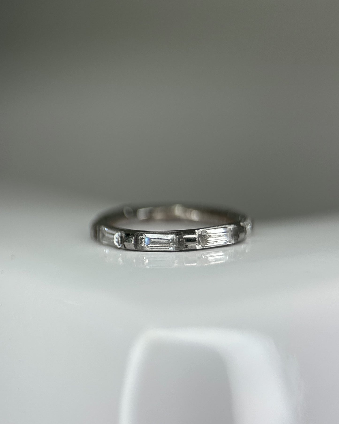 AR003 Segmented Hoop with Rectangular Zirconias